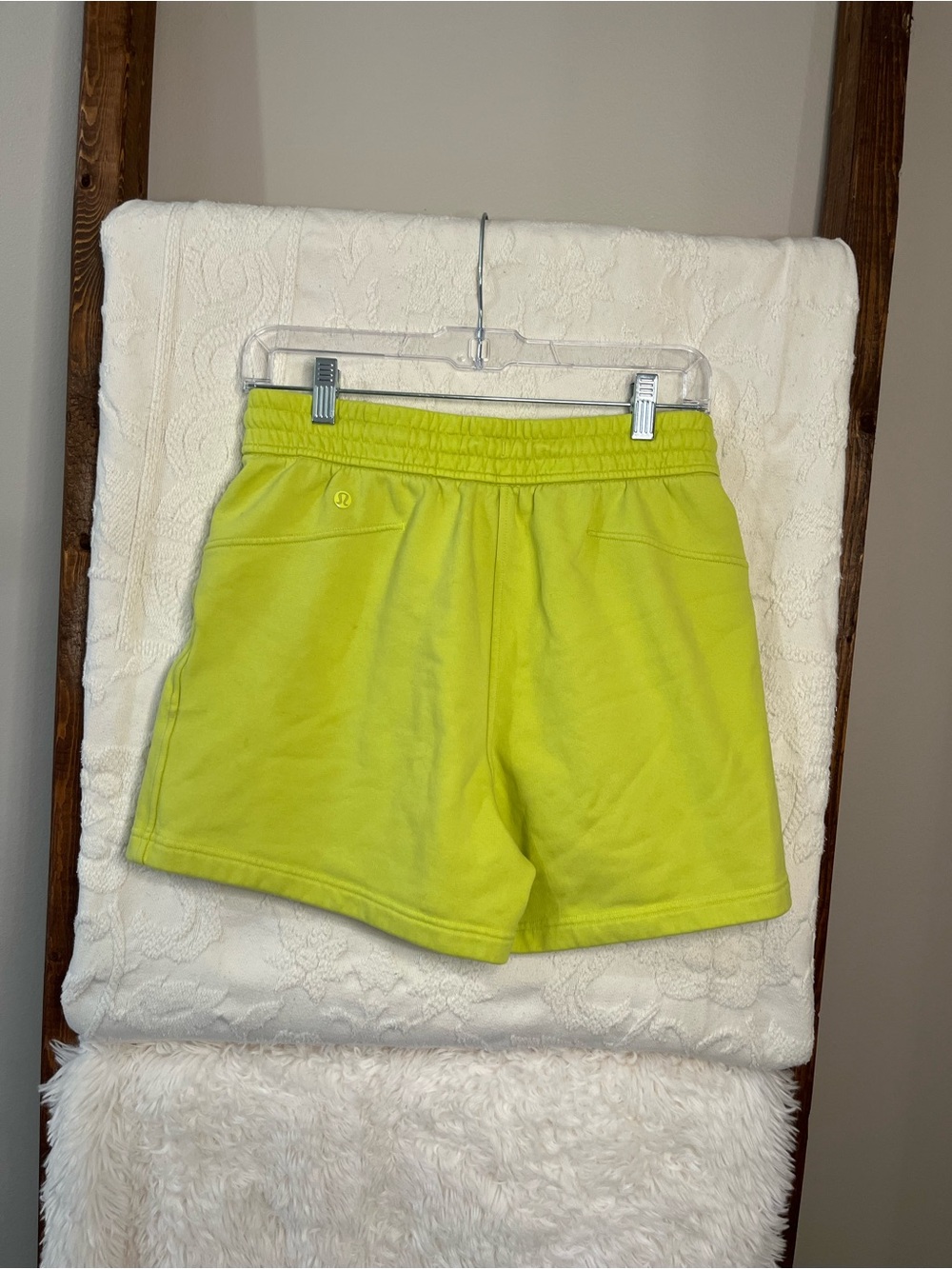 Lululemon Loungeful High-Rise Short 4" - Electric Lemon - Picture 3 of 5